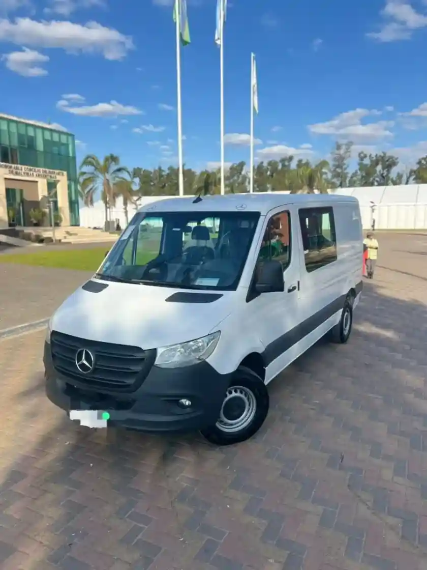 Mercedes-Benz Sprinter 314 Cdi Furgón 3665 Tn Mixto 2026 - foto 1