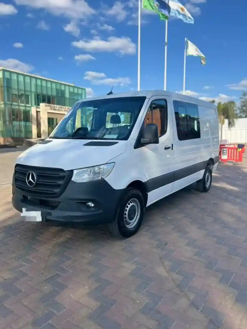 Mercedes-Benz Sprinter 314 Cdi Furgón 3665 Tn Mixto 2026 - foto 3