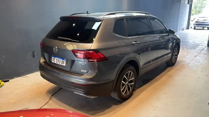 Volkswagen Tiguan Allspace 1.4 Tsi Trendline 150Cv Dsg 2020 - foto 4