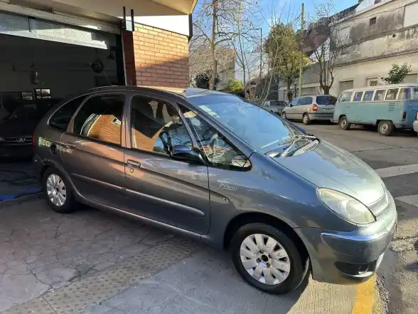 Citroën Xsara Picasso 2.0 Fase2 Hdi Exclusive 2011 - foto 2