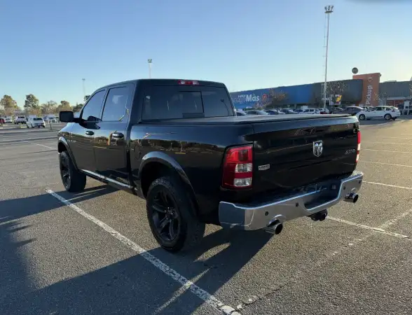 Ram 1500 5.7 Laramie Atx V8 2017 - foto 3