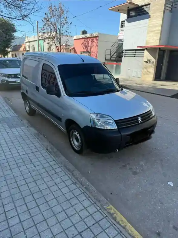 Peugeot Partner 1.6 Hdi Furgon Confort 92 2023 - foto 3