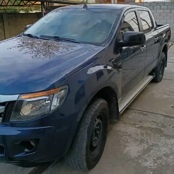 Ford Ranger 2013 - foto 1