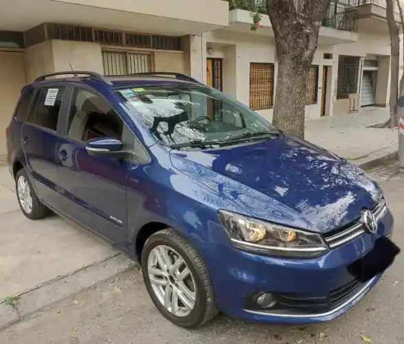 Volkswagen Suran 1.6 Imotion Highline 110Cv 2018 - foto 2