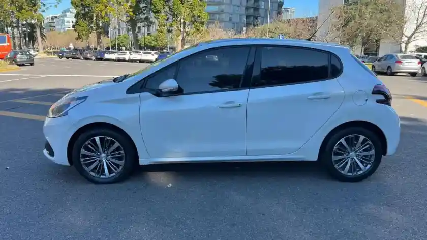 Peugeot 208 1.6 Feline Tiptronic 2019 - foto 2