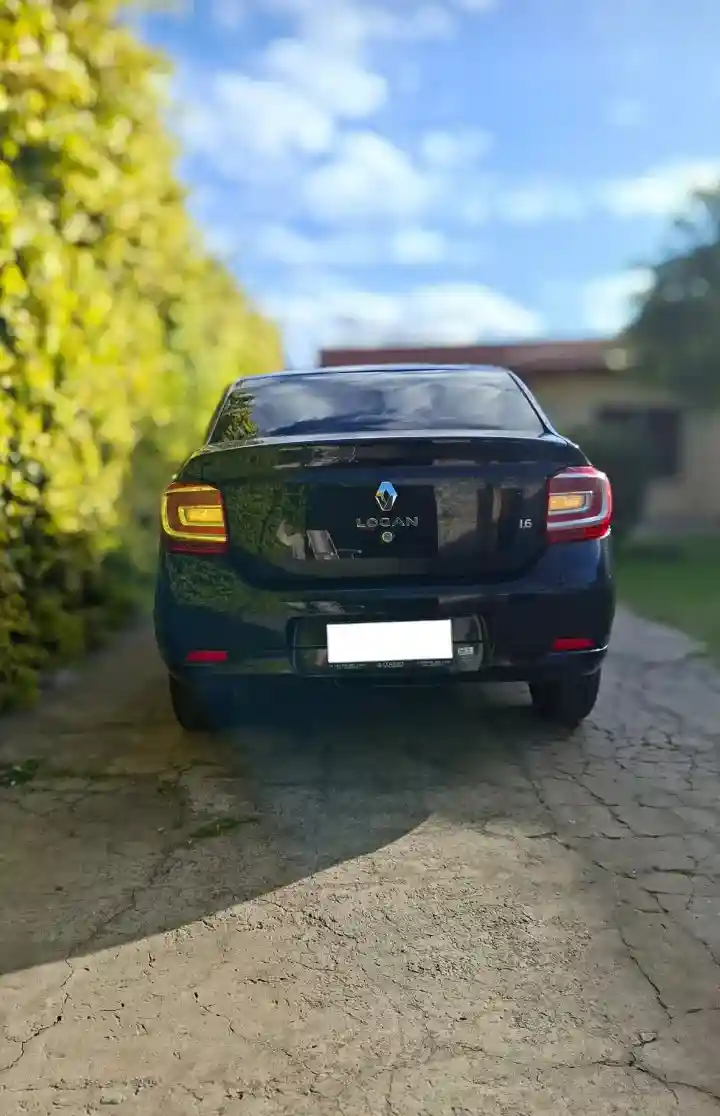 Renault Logan 1.6 Authentique Plus 85Cv 2017 - foto 2