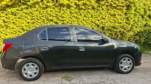 Renault Logan 1.6 Authentique Plus 85Cv 2017 - foto 4