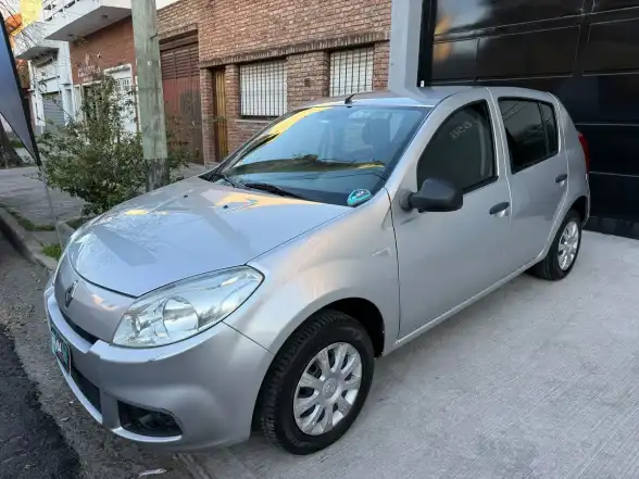Renault Sandero 1.6 Pack 90Cv 2012 - foto 3