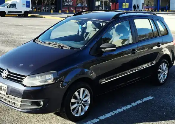 Volkswagen Suran 2011 - foto 1