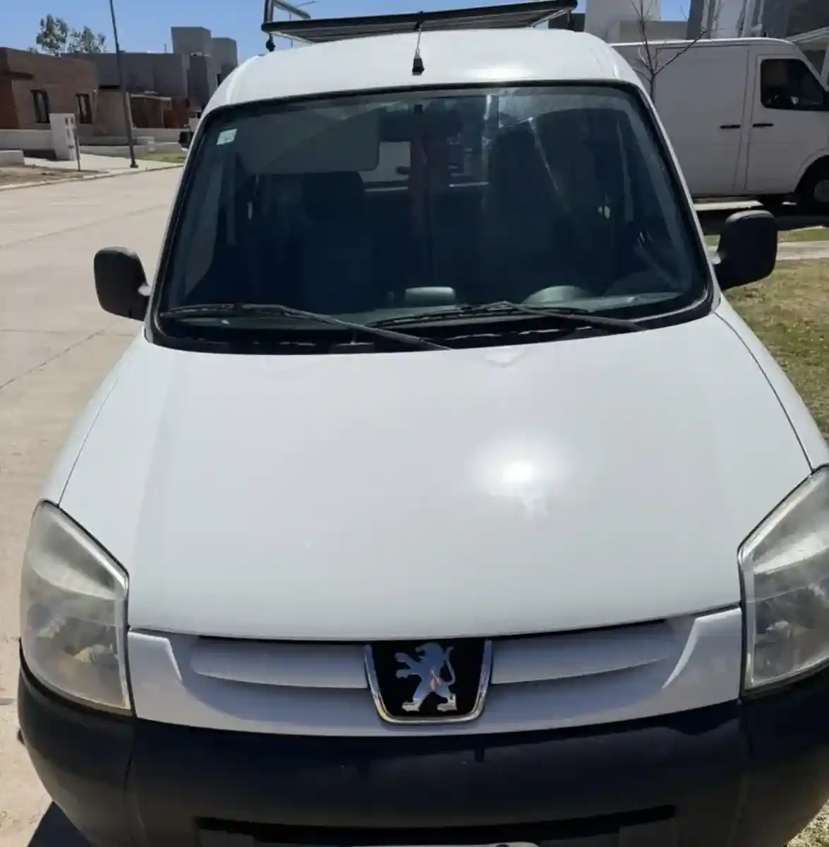 Peugeot Partner 1.4 Furgon Confort 2014 - foto 1