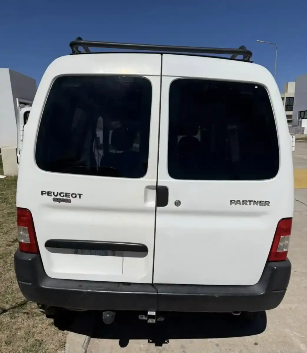 Peugeot Partner 1.4 Furgon Confort 2014 - foto 4