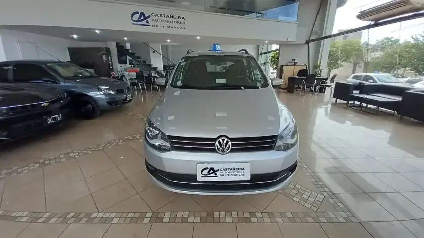 Volkswagen Suran 1.6 Imotion Trendline 11B 2012 - foto 2