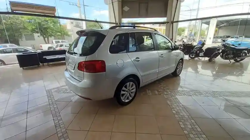 Volkswagen Suran 1.6 Imotion Trendline 11B 2012 - foto 4