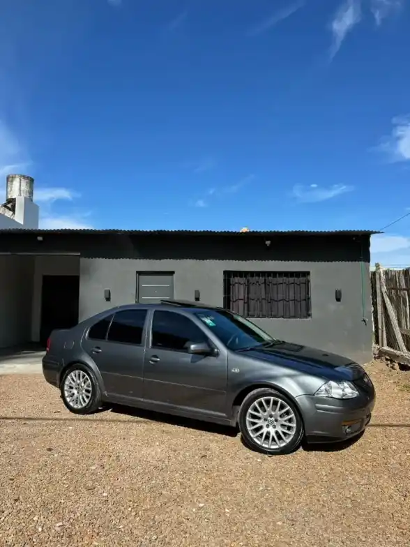 Volkswagen Bora 1.8 Highline T 180Cv 2012 - foto 3