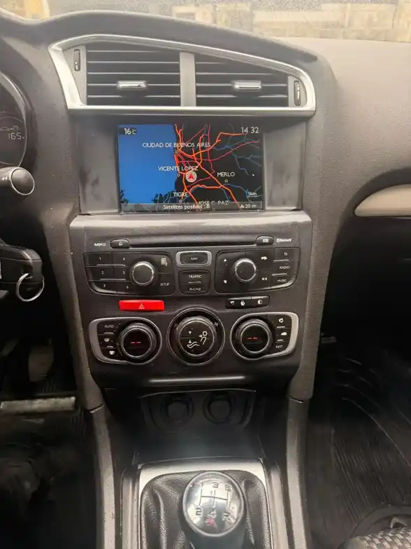 Citroën C4 Lounge 1.6 Tendence Hdi 115Cv 2014 - foto 3