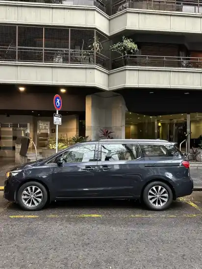 Kia Carnival 2.2 Crdi Ex Premium 2016 - foto 2