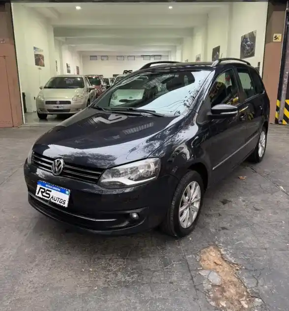 Volkswagen Suran 1.6 Imotion Highline 110Cv 2014 - foto 2