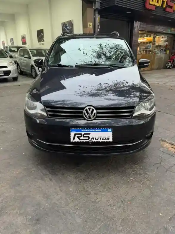 Volkswagen Suran 1.6 Imotion Highline 110Cv 2014 - foto 4