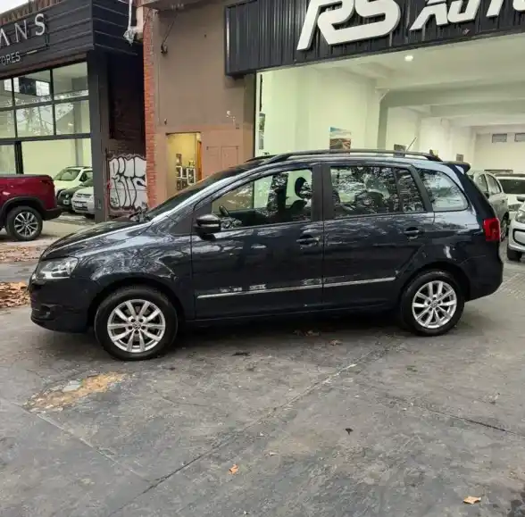 Volkswagen Suran 1.6 Imotion Highline 110Cv 2014 - foto 5