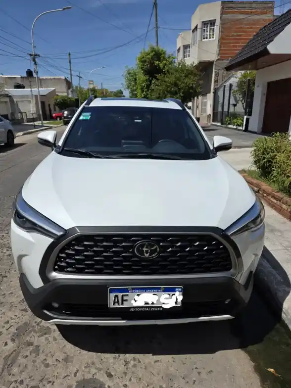 Toyota Corolla Cross 2.0 Grs Cvt 170Cv 2022 - foto 3