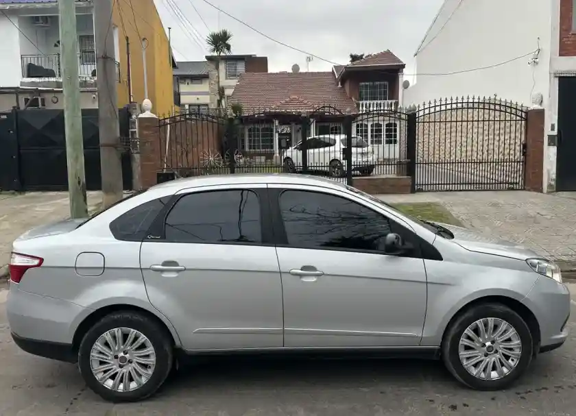 Fiat Grand Siena 2016 - foto 1