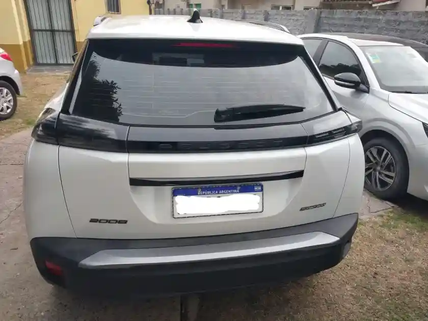 Peugeot 2008 1.0T Active Cvt 2024 - foto 4