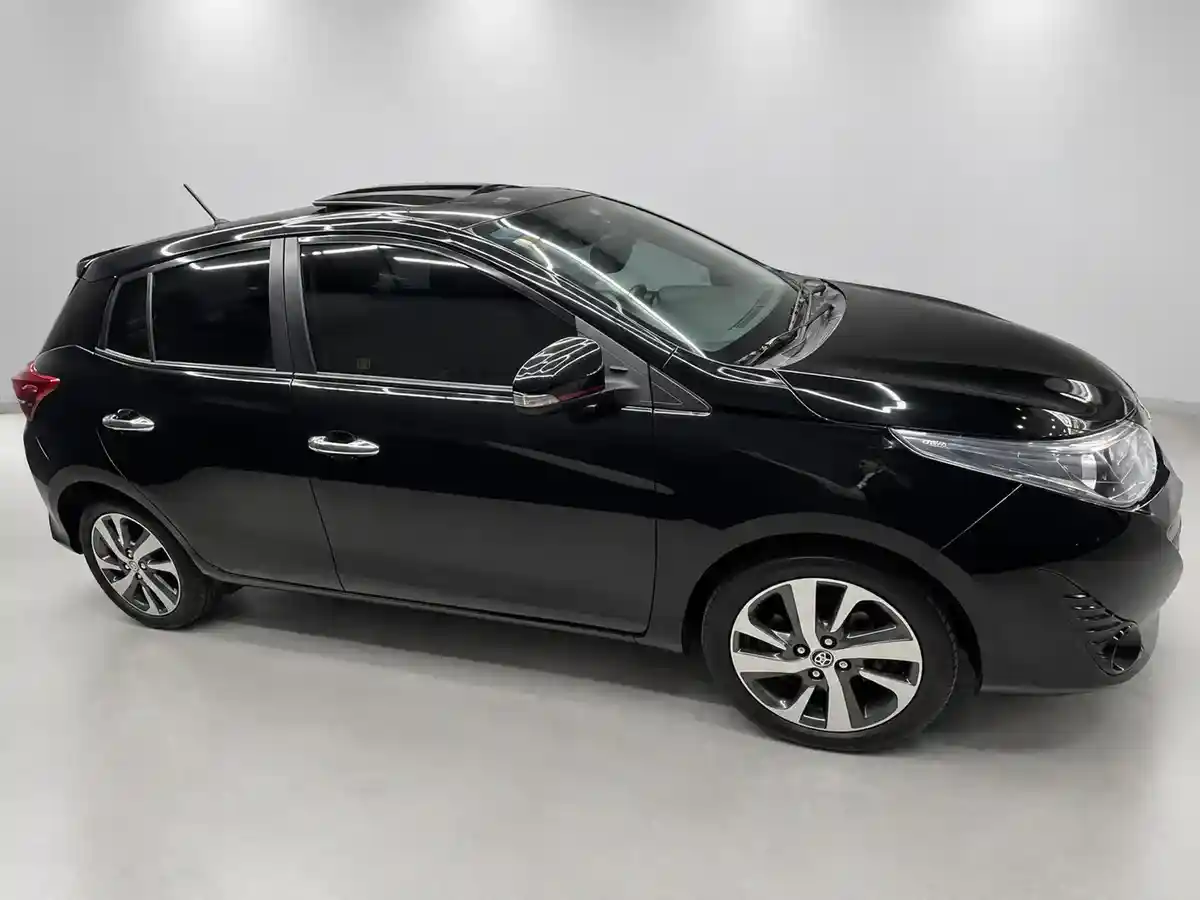 Toyota Yaris 1.5 5 Ptas S Cvt 2020 - foto 3