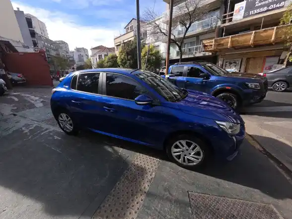 Peugeot 208 1.6 Allure Tiptronic 2022 - foto 2