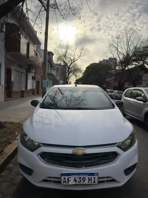 Chevrolet Onix 1.4 Joy Ls 2022 - foto 2