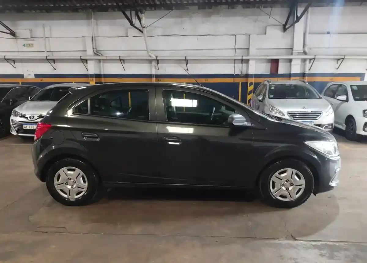 Chevrolet Onix 1.4 Joy Ls 98Cv 2018 - foto 4