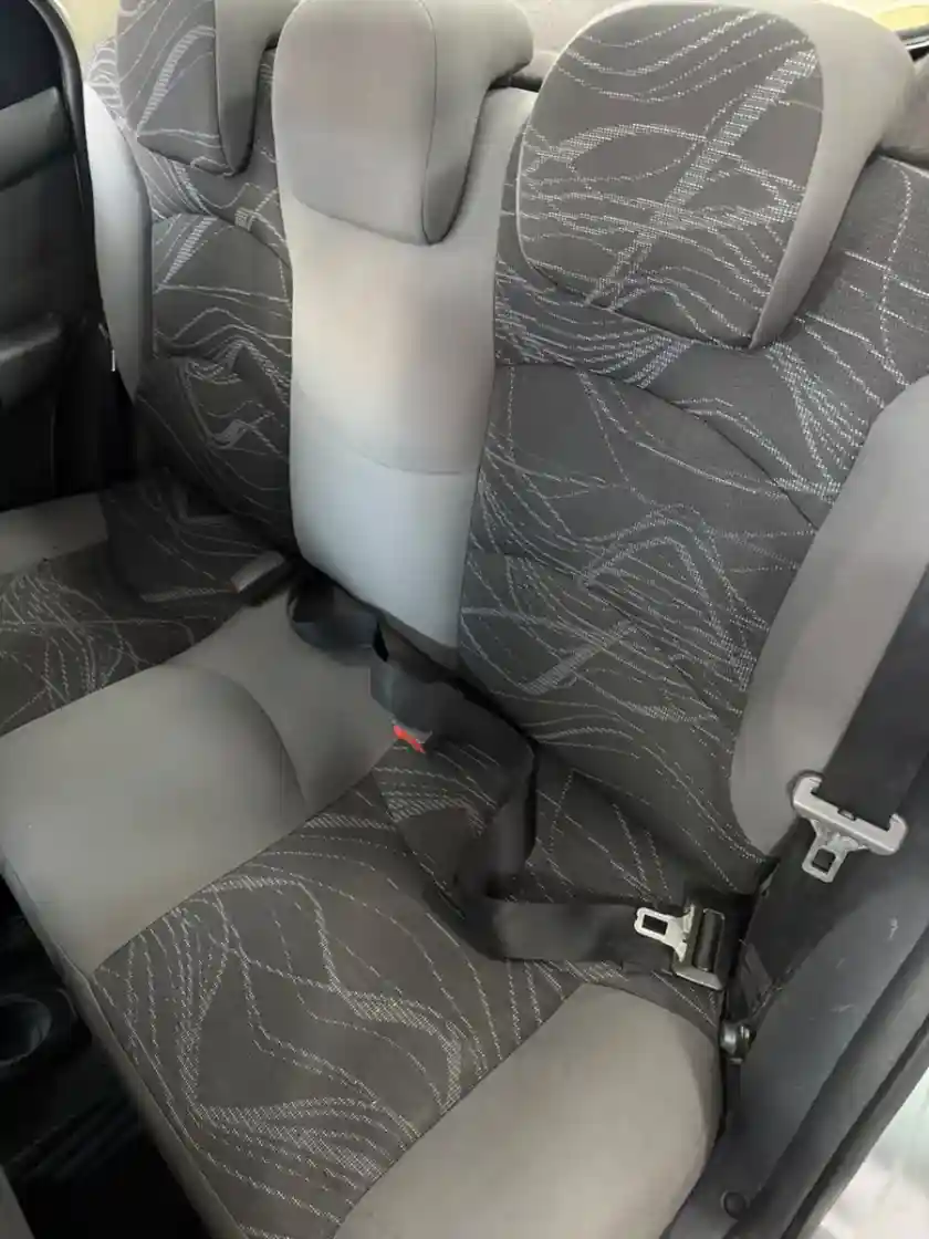 Fiat Siena 1.4 El Pack Seguridad 2014 - foto 5