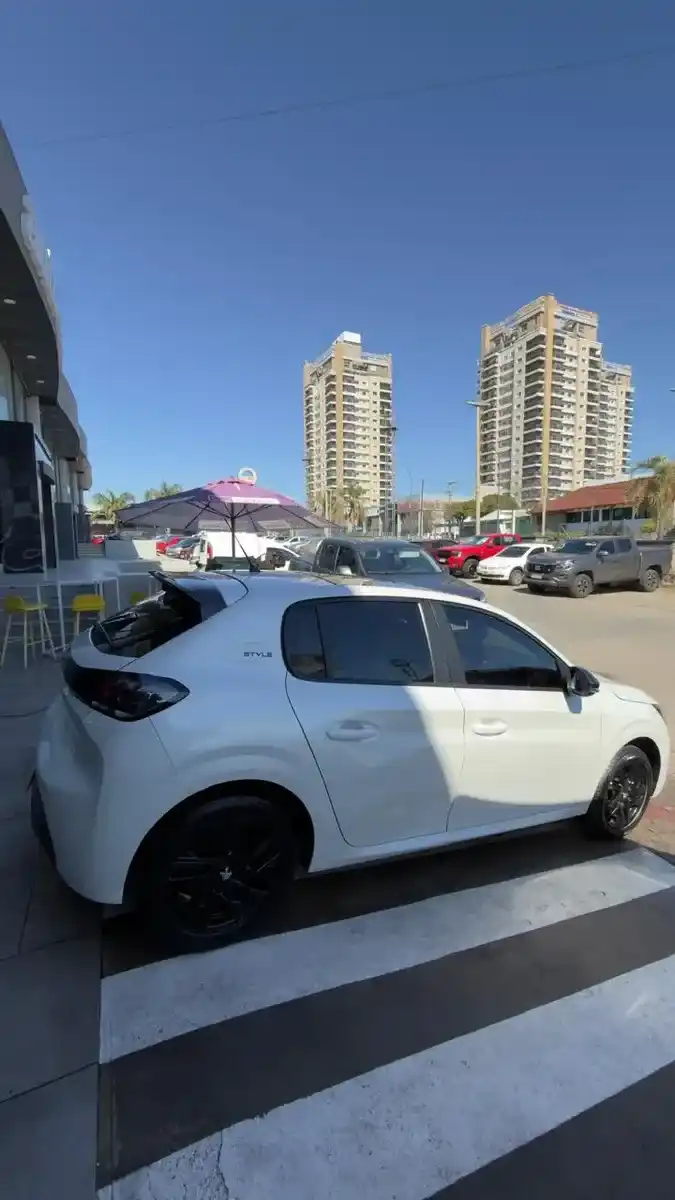 Peugeot 208 1.6 Style Tiptronic 2024 - foto 5