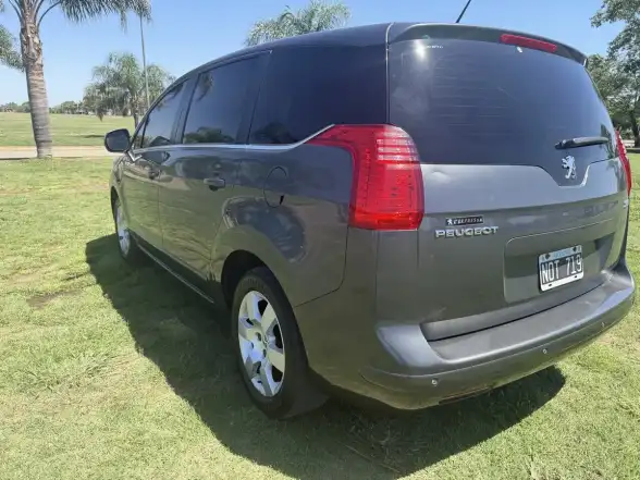Peugeot 5008 1.6 Allure Plus 156Cv 2014 - foto 4