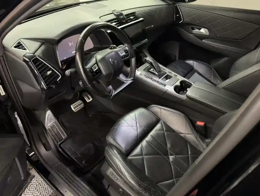D.s. Ds7 Crossback 2.0 Hdi 180 At So Chic 2019 - foto 4