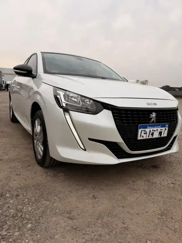 Peugeot 208 1.6 Active Pack Tiptronic 2023 - foto 2