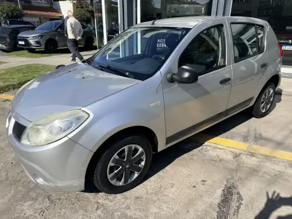 Renault Sandero 2009 - foto 1