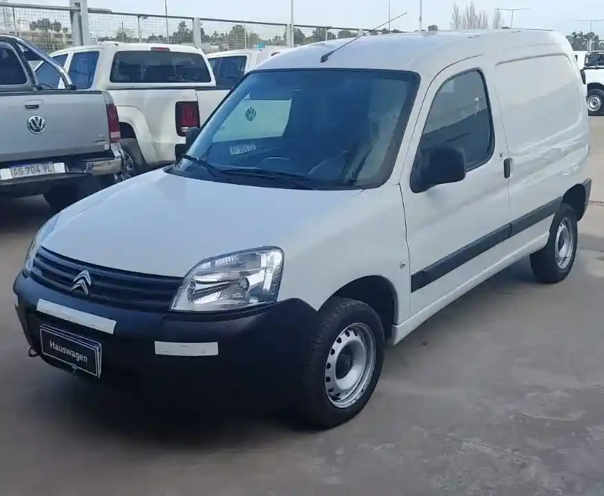 Citroën Berlingo Furgon 1.6 Bussines Hdi 92Cv 2023 - foto 1