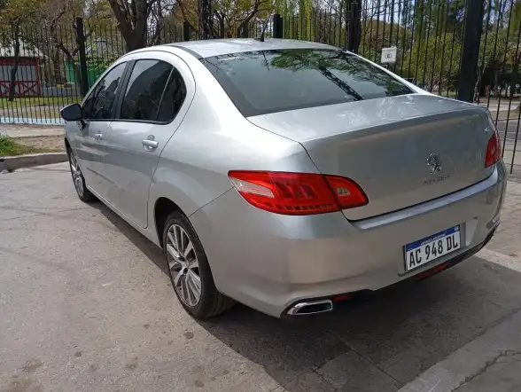 Peugeot 408 1.6 Allure Pack 115Cv 2018 - foto 5