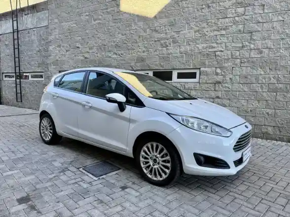Ford Fiesta Kinetic 1.6 Se Powershift 120Cv 2017 - foto 3