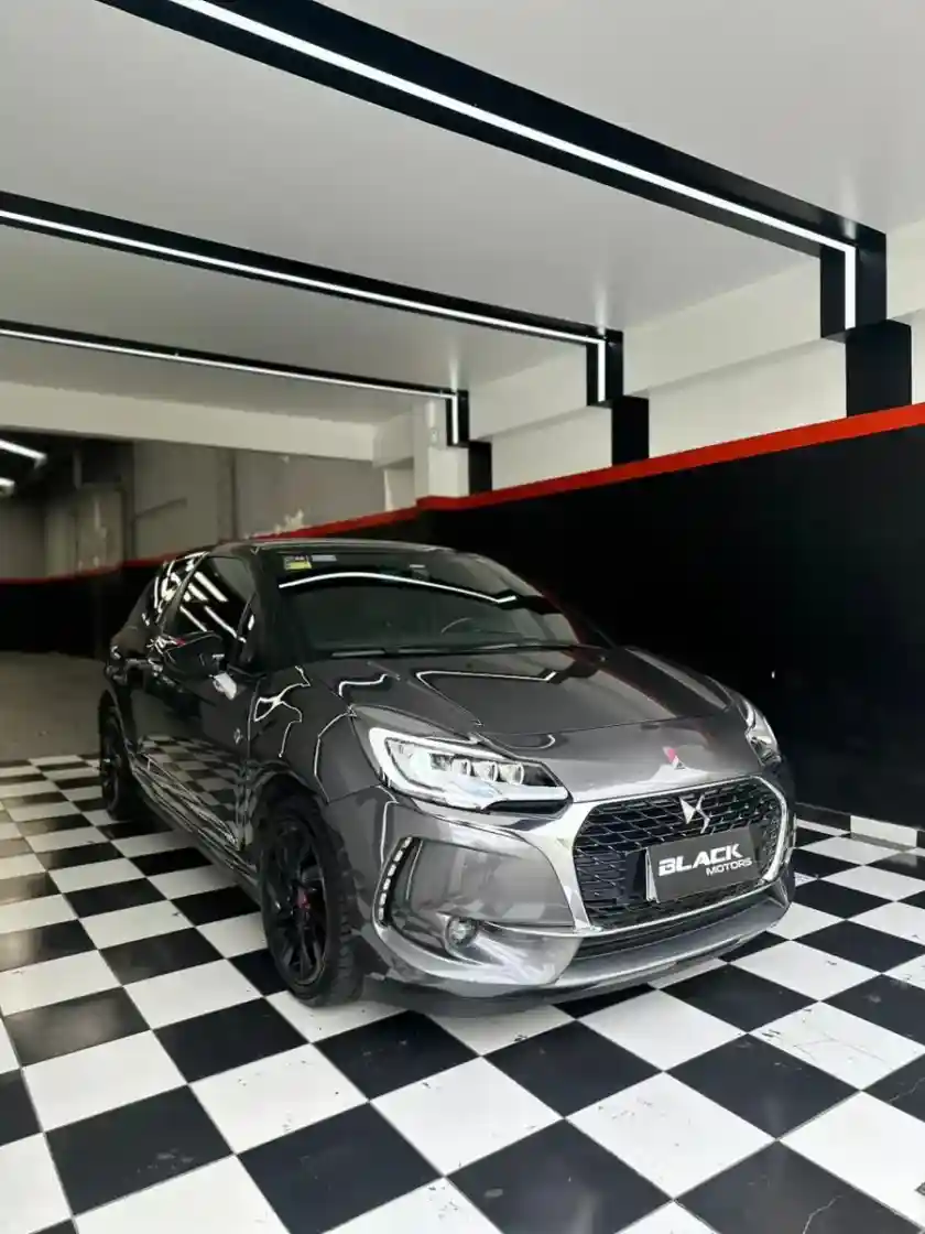 D.s. Ds3 1.2 Puretech 110 At6 So Chic 2018 - foto 1
