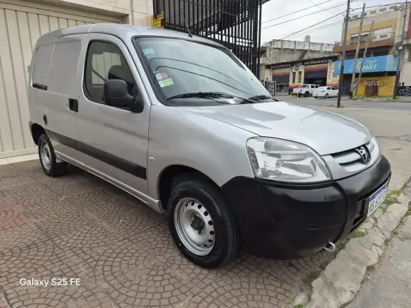 Peugeot Partner 1.4 Furgon Confort 2017 - foto 1