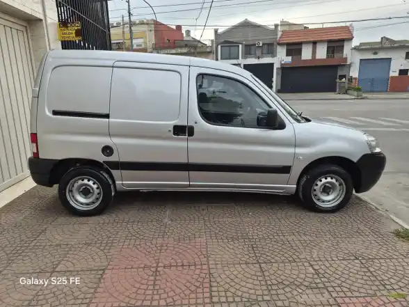 Peugeot Partner 1.4 Furgon Confort 2017 - foto 4