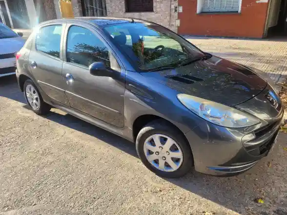 Peugeot 207 1.4 Allure 75Cv 2016 - foto 1