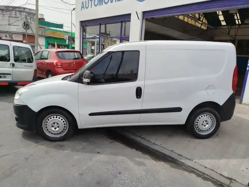 Fiat Doblo Cargo 1.4 Active 2013 - foto 2