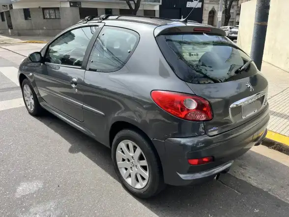 Peugeot 207 Compact 1.6 Xt 2010 - foto 5