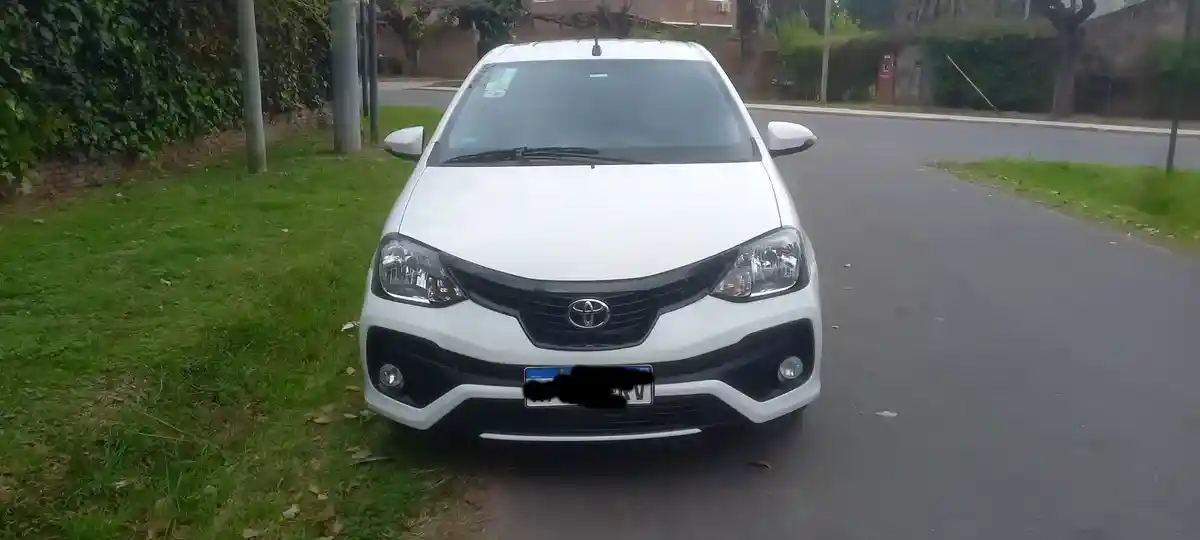 Toyota Etios 1.5 Sedan Xls 2022 - foto 2