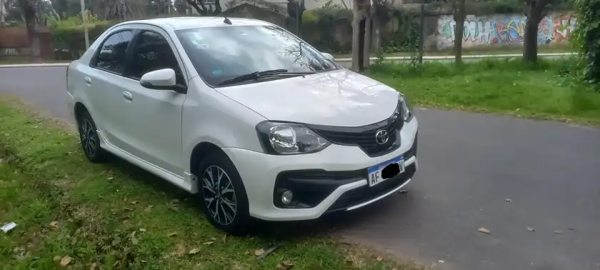 Toyota Etios 1.5 Sedan Xls 2022 - foto 4