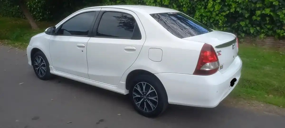 Toyota Etios 1.5 Sedan Xls 2022 - foto 5