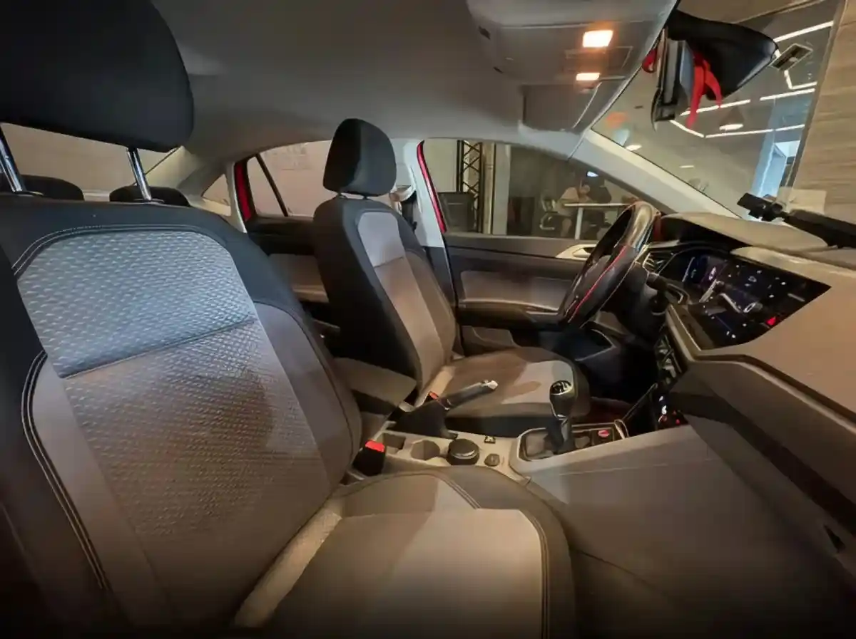 Volkswagen Virtus 1.6 Msi Highline 2018 - foto 2