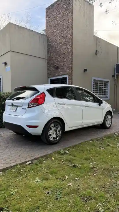 Ford Fiesta Kinetic 1.6 S 120Cv 2015 - foto 5